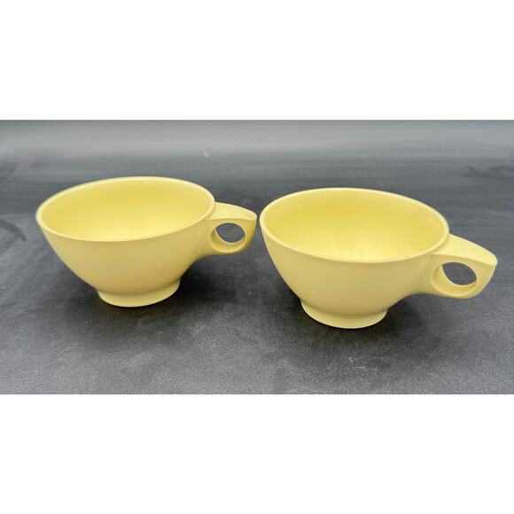 Vintage Boontonware Yellow Coffee Cups Melmac - Picture 7 of 13